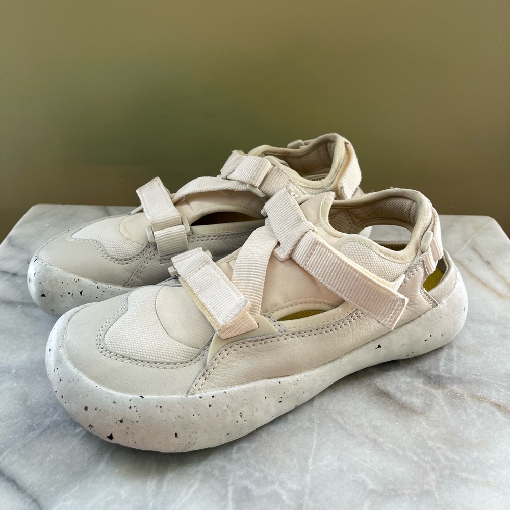 Camper Peu Stadium Size 8.5